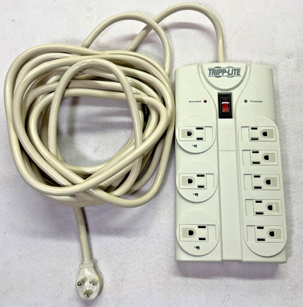 Tripp Lite TLP825 Surge Protector 8 Outlet Power Strip 25 Ft Cord Working #2